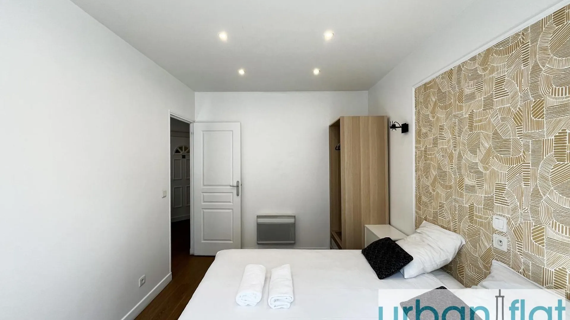 Urban Flat 18 - Charming 2Bdr Parisian Home דירה
