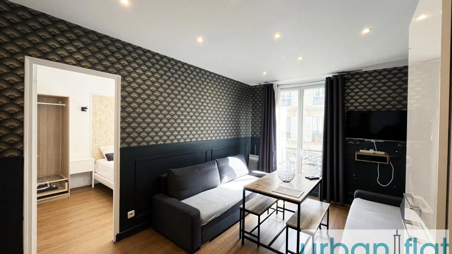 Urban Flat 18 - Charming 2Bdr Parisian Home פריז